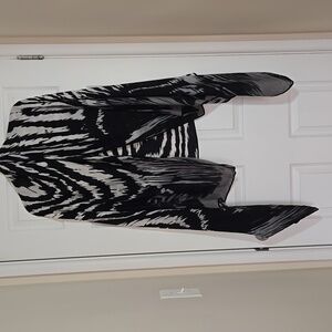 🖤 Black Gray Ombré Zebra Print Lightweight Wrap Scarf 30x72